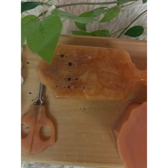 Vintage Ladies Celluloid-Bakelite Vanity  Set With Brush Scissors & Trinket Box - Picture 6 of 16